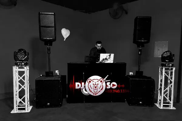 Essential package DJ setup